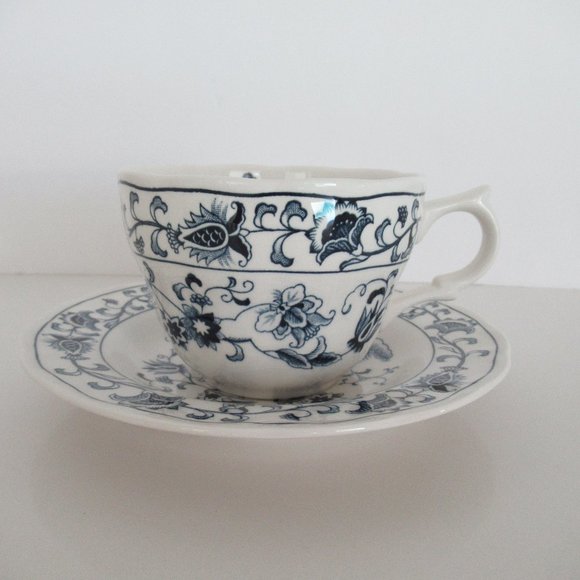 Nikko Tableware Japan White Blue Cup and Saucer Japan Ming Tree Pattern Set 8pcs - Picture 3 of 13